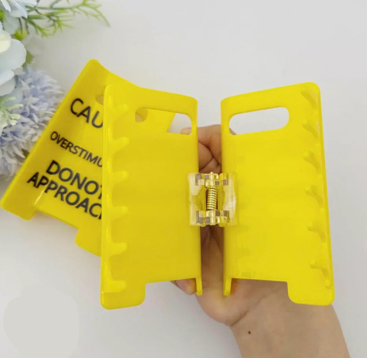 Hilarious Sensory Overload Hair Claw Clip – (2 Pcs)